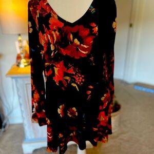 NWT Popyoung Blouse. Size L.